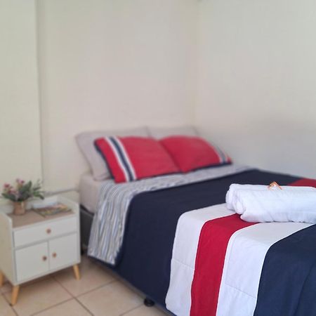 Blue Moon Hostel Antigua Luaran gambar