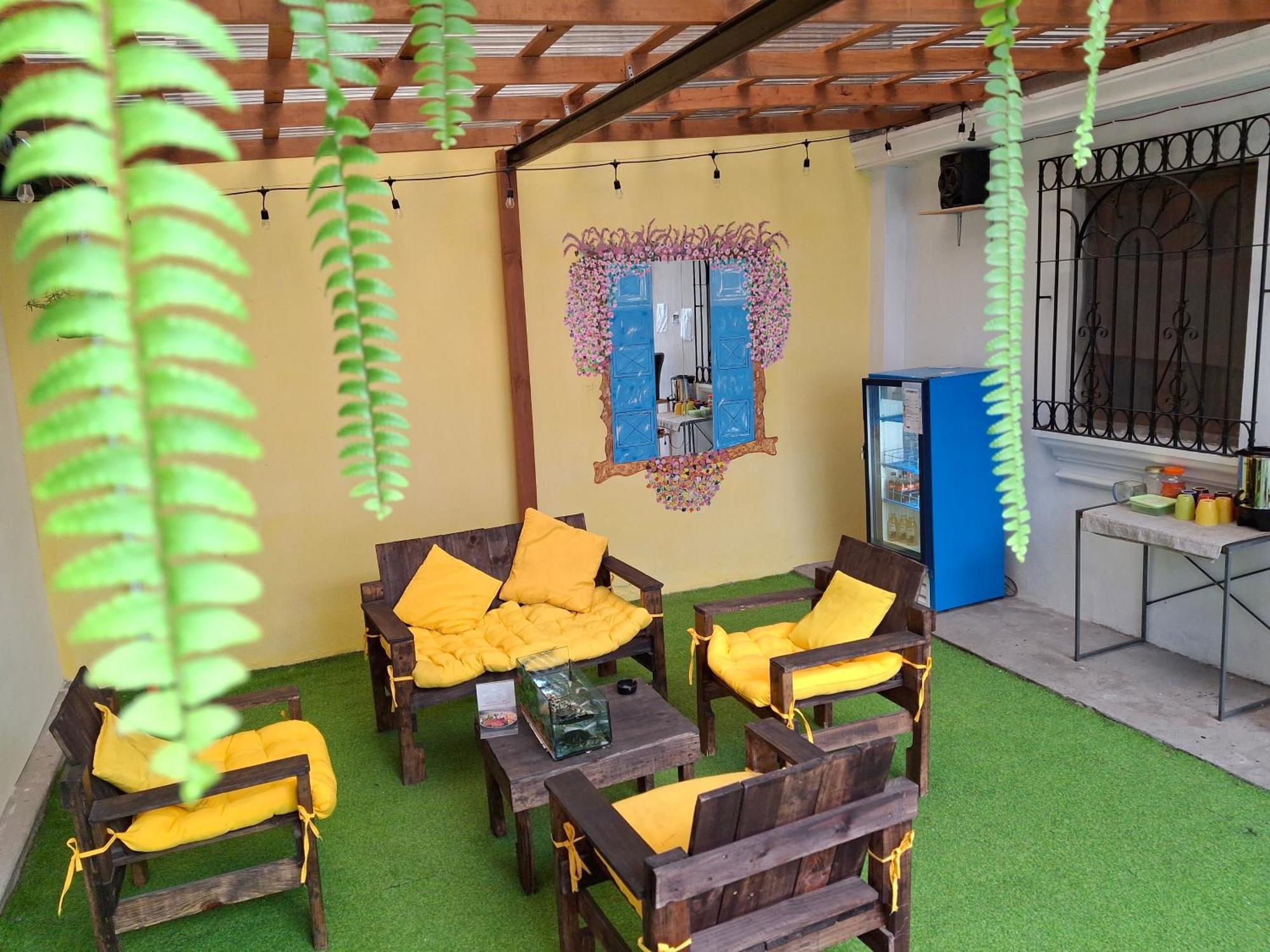 Blue Moon Hostel Antigua Luaran gambar