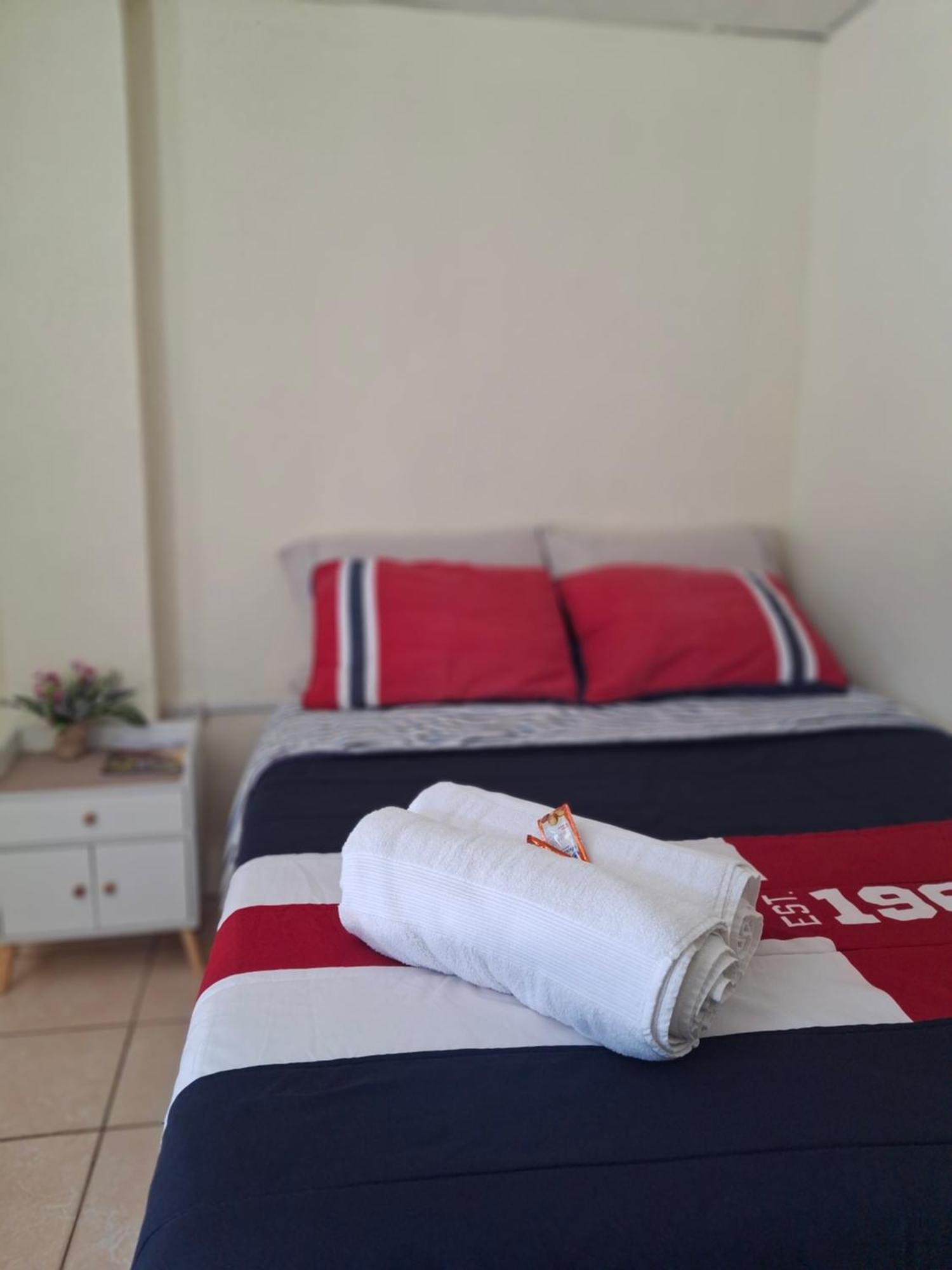 Blue Moon Hostel Antigua Luaran gambar